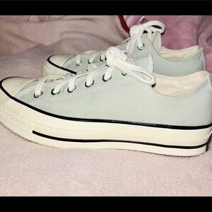 Converse Chuck Taylor All Star Lo Sneaker - Totally Neutral - Gray Size 5.5!